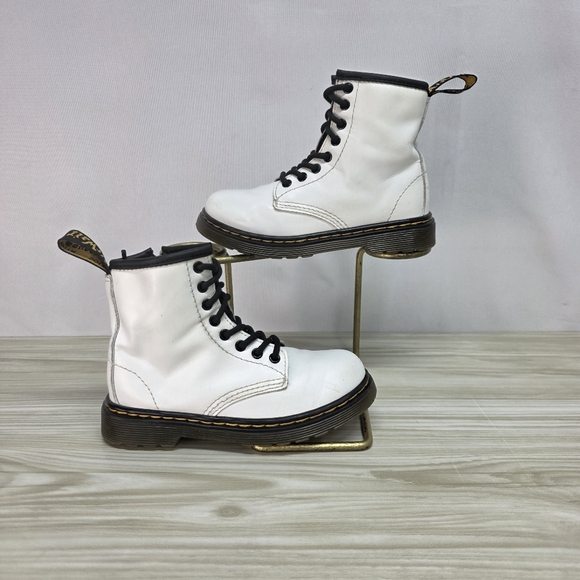 Dr. Martens Kids White Boots - Picture 6 of 8